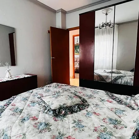 Espaciosa Casa Rural, 3 Rooms, 2bthros, Muy Acogedora. Holiday home San Torcuato (Ourense)