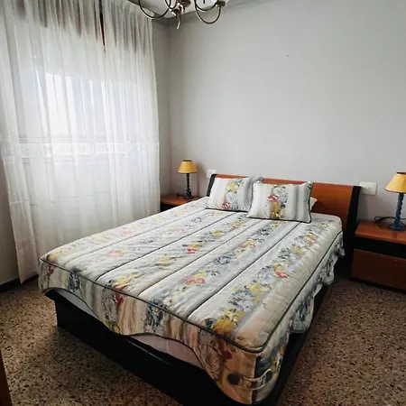 Espaciosa Casa Rural, 3 Rooms, 2bthros, Muy Acogedora.
